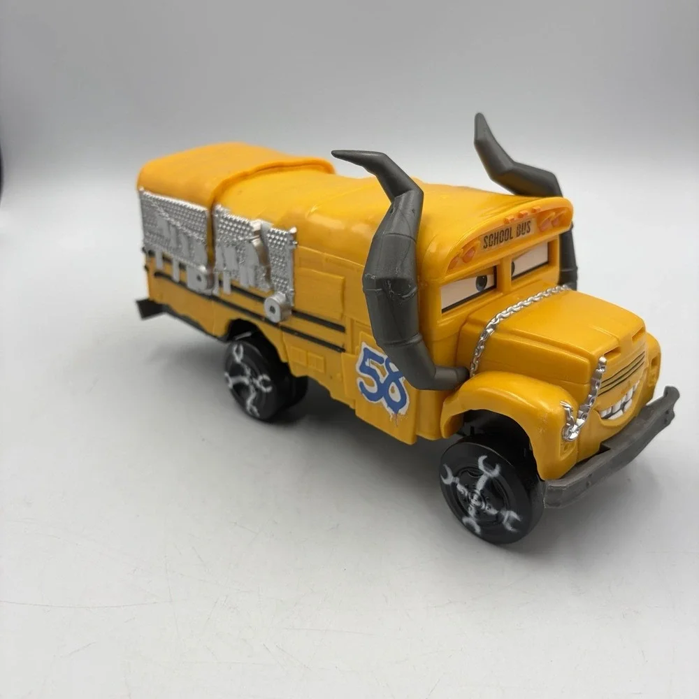 Disney Pixar Cars 3 Crunch & Crash Miss Fritter Yellow Bus 2017 Mattel GUC